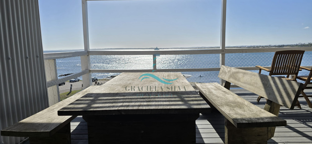 Casa ID.415 - Espectacular casa primera línea de mar en José Ignacio