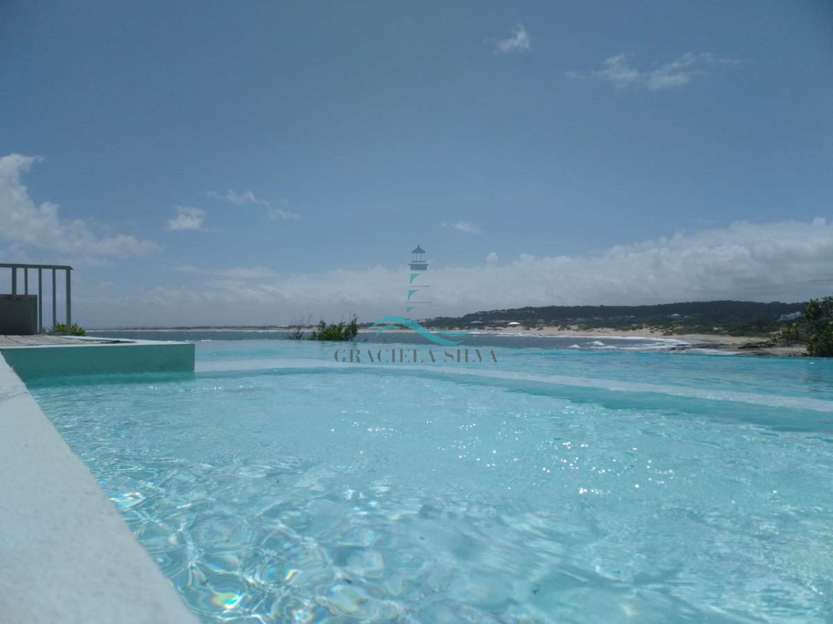 Casa ID.400 - Exclusiva casa en primera línea al mar - vistas únicas en José Ignacio