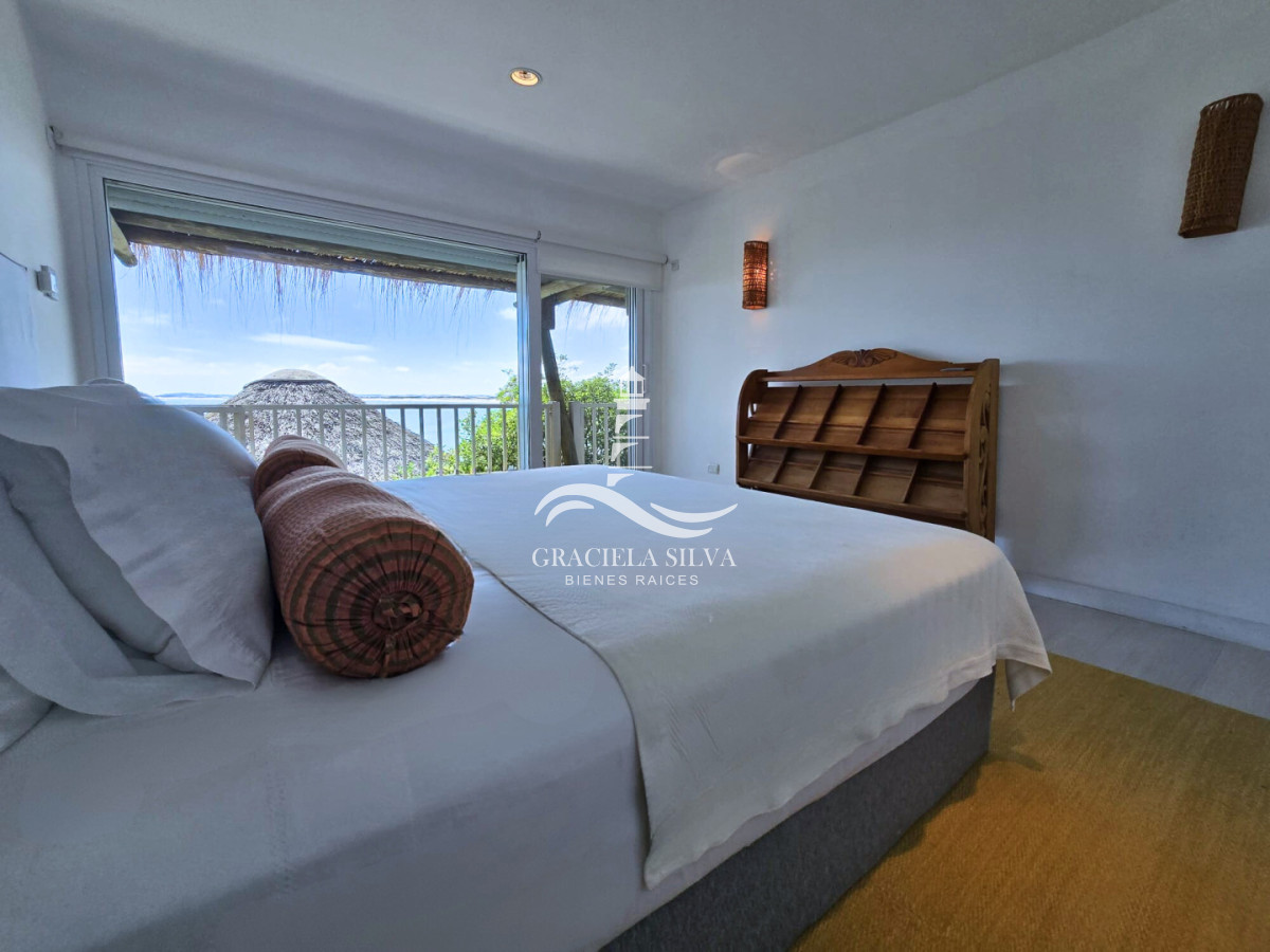 Casa ID.400 - Exclusiva casa en primera línea al mar - vistas únicas en José Ignacio