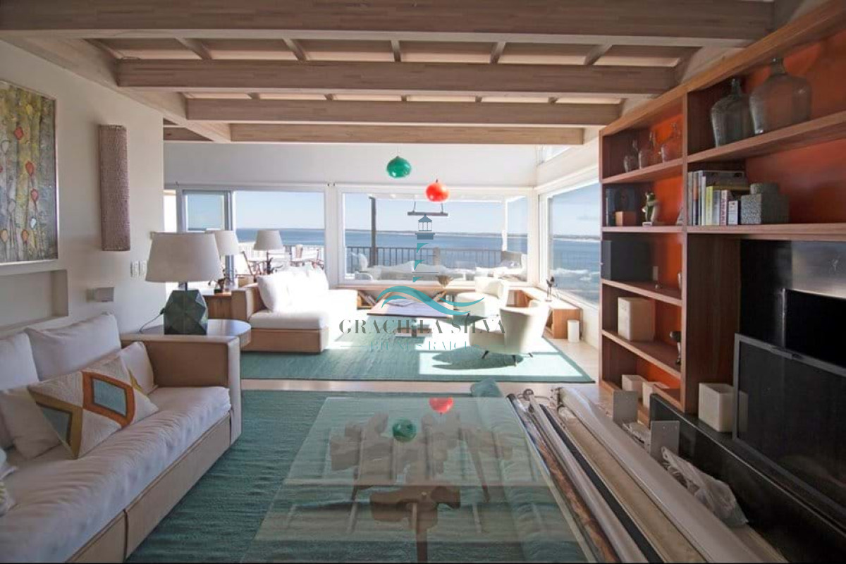 Casa ID.400 - Exclusiva casa en primera línea al mar - vistas únicas en José Ignacio