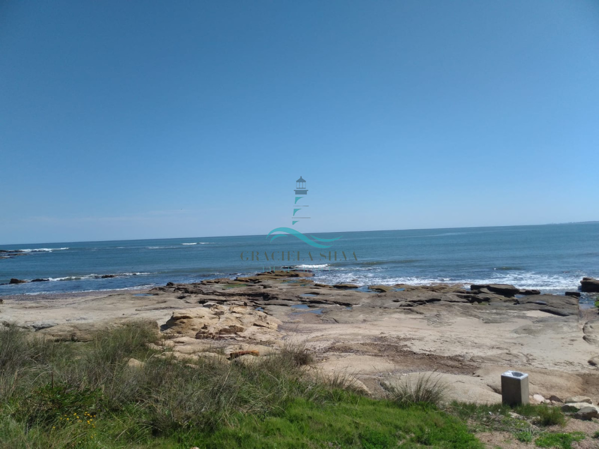 Casa ID.400 - Exclusiva casa en primera línea al mar - vistas únicas en José Ignacio