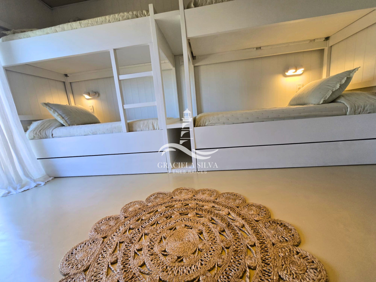 Casa ID.458/Casa-Moderna-con-Vista-Abierta-al-Mar-La-Juanita - Casa Moderna con Vista Abierta al Mar -La Juanita