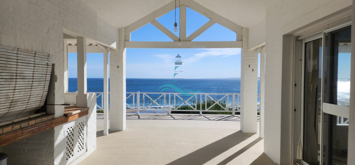 Casa ID.396 - Impresionante casa frente al mar en José Ignacio
