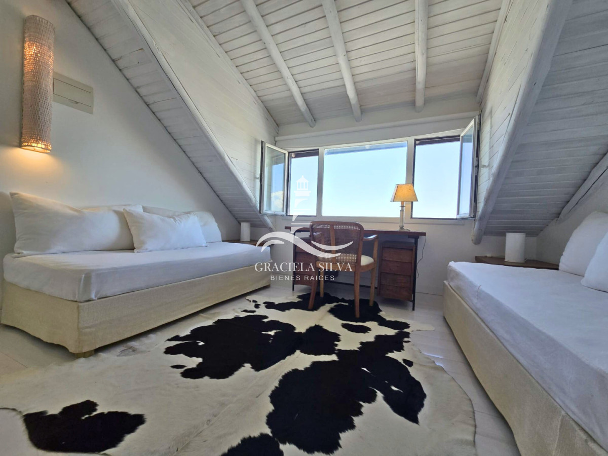 Casa ID.400 - Exclusiva casa en primera línea al mar - vistas únicas en José Ignacio