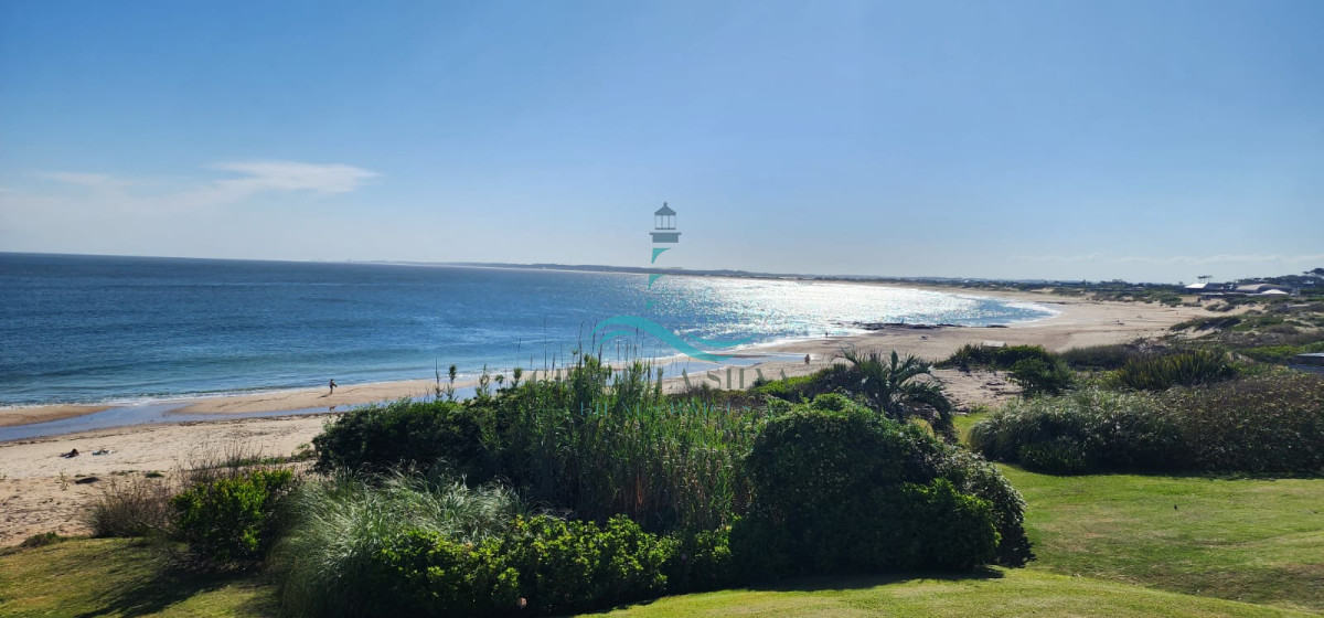 Casa ID.396 - Impresionante casa frente al mar en José Ignacio