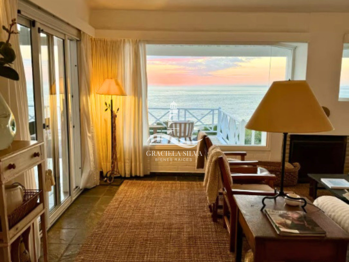 Casa ID.396 - Impresionante casa frente al mar en José Ignacio