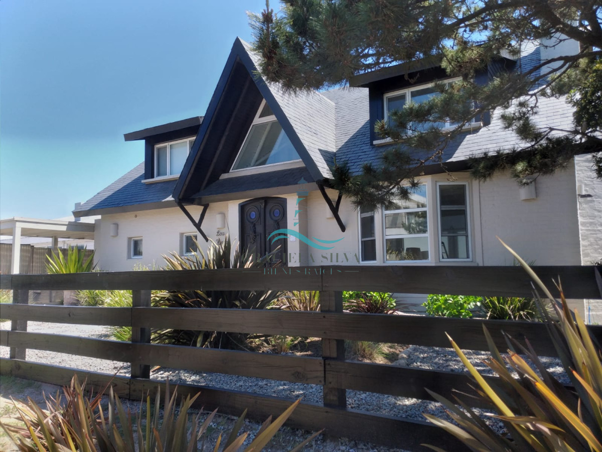 Casa ID.400 - Exclusiva casa en primera línea al mar - vistas únicas en José Ignacio