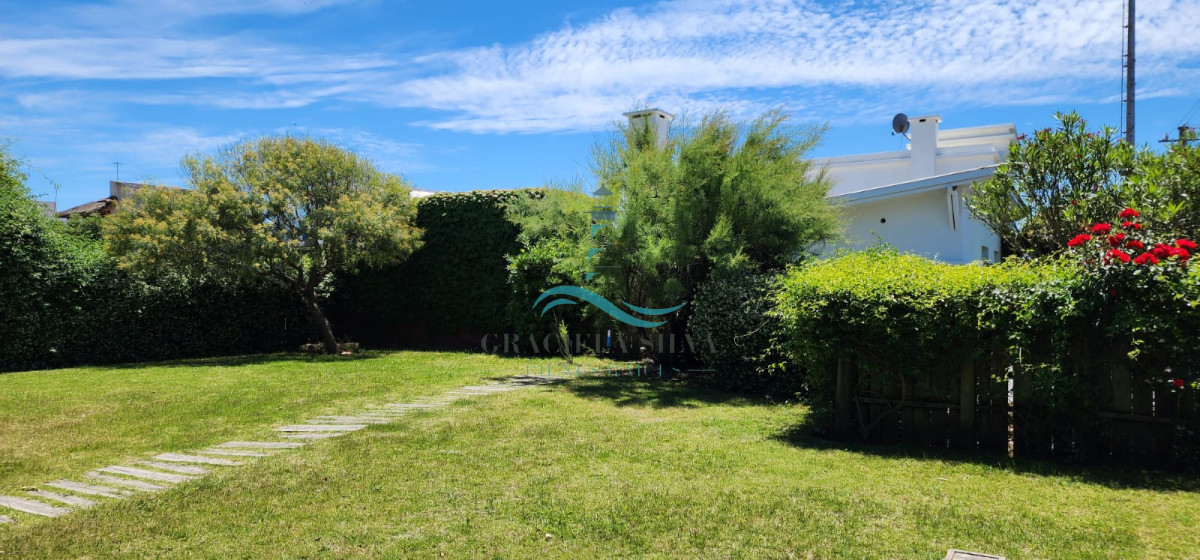 Casa ID.394 - Casa funcional y luminosa con amplio patio -José Ignacio