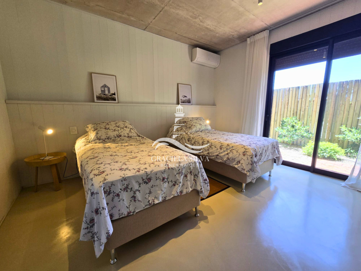 Casa ID.458/Casa-Moderna-con-Vista-Abierta-al-Mar-La-Juanita - Casa Moderna con Vista Abierta al Mar -La Juanita