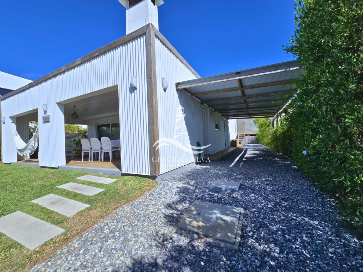 Casa ID.459/Casa-en-alquiler--a-pasos-del-mar - Casa en alquiler - a pasos del mar