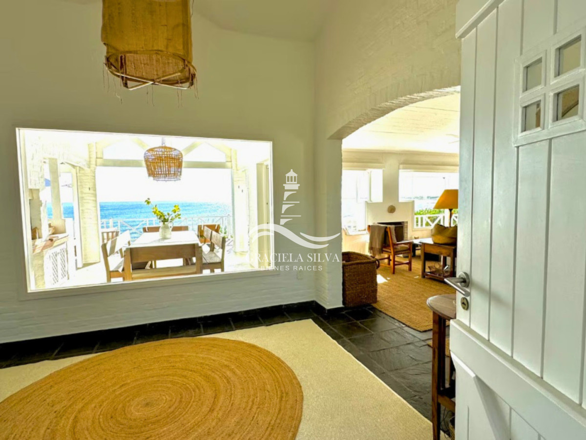 Casa ID.396 - Impresionante casa frente al mar en José Ignacio