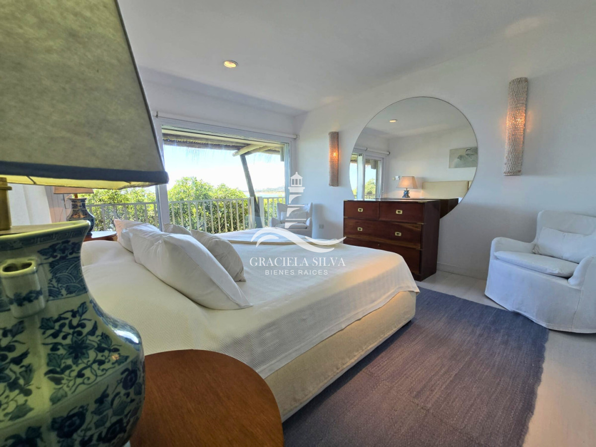 Casa ID.400 - Exclusiva casa en primera línea al mar - vistas únicas en José Ignacio