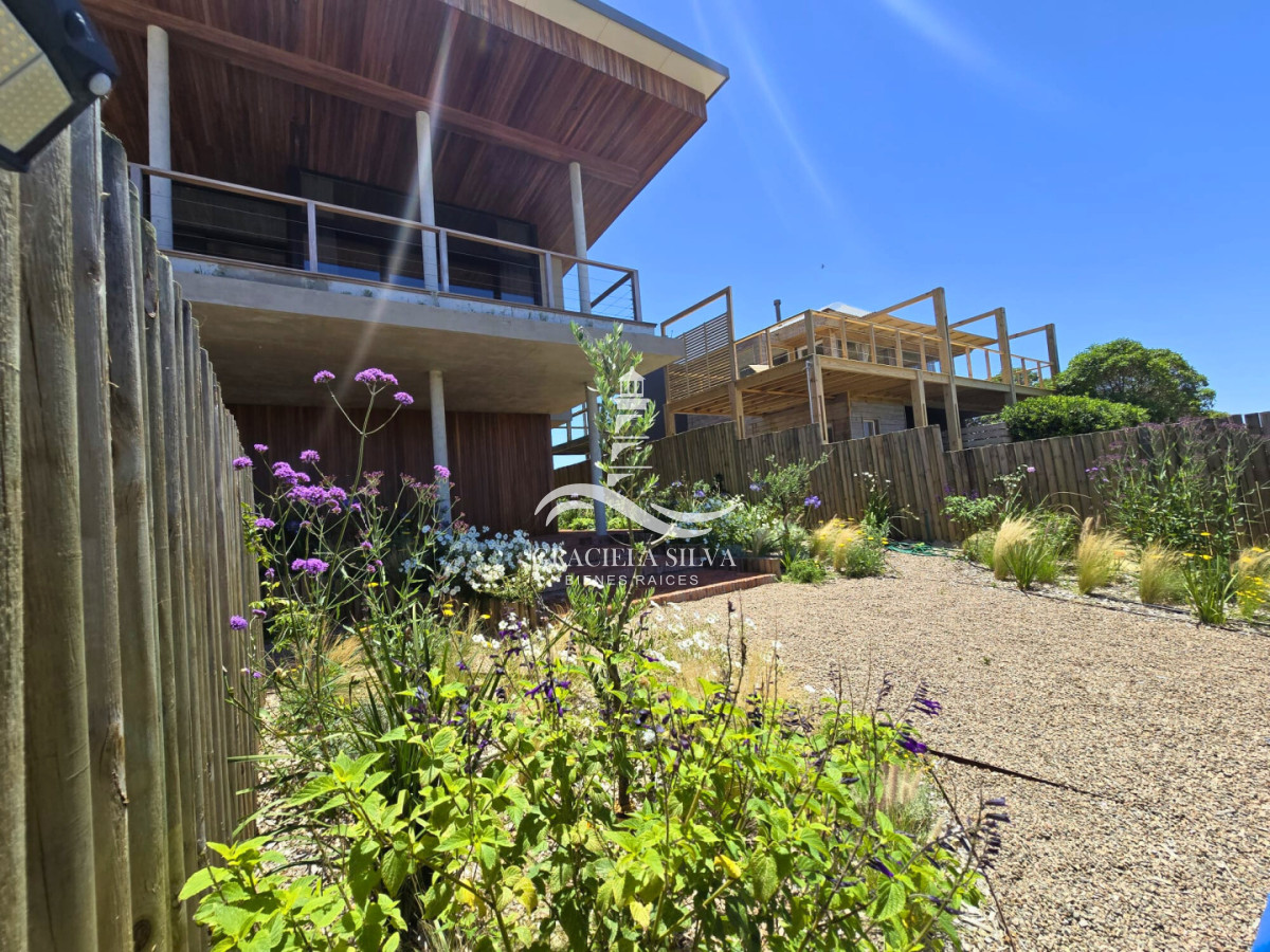 Casa ID.458/Casa-Moderna-con-Vista-Abierta-al-Mar-La-Juanita - Casa Moderna con Vista Abierta al Mar -La Juanita