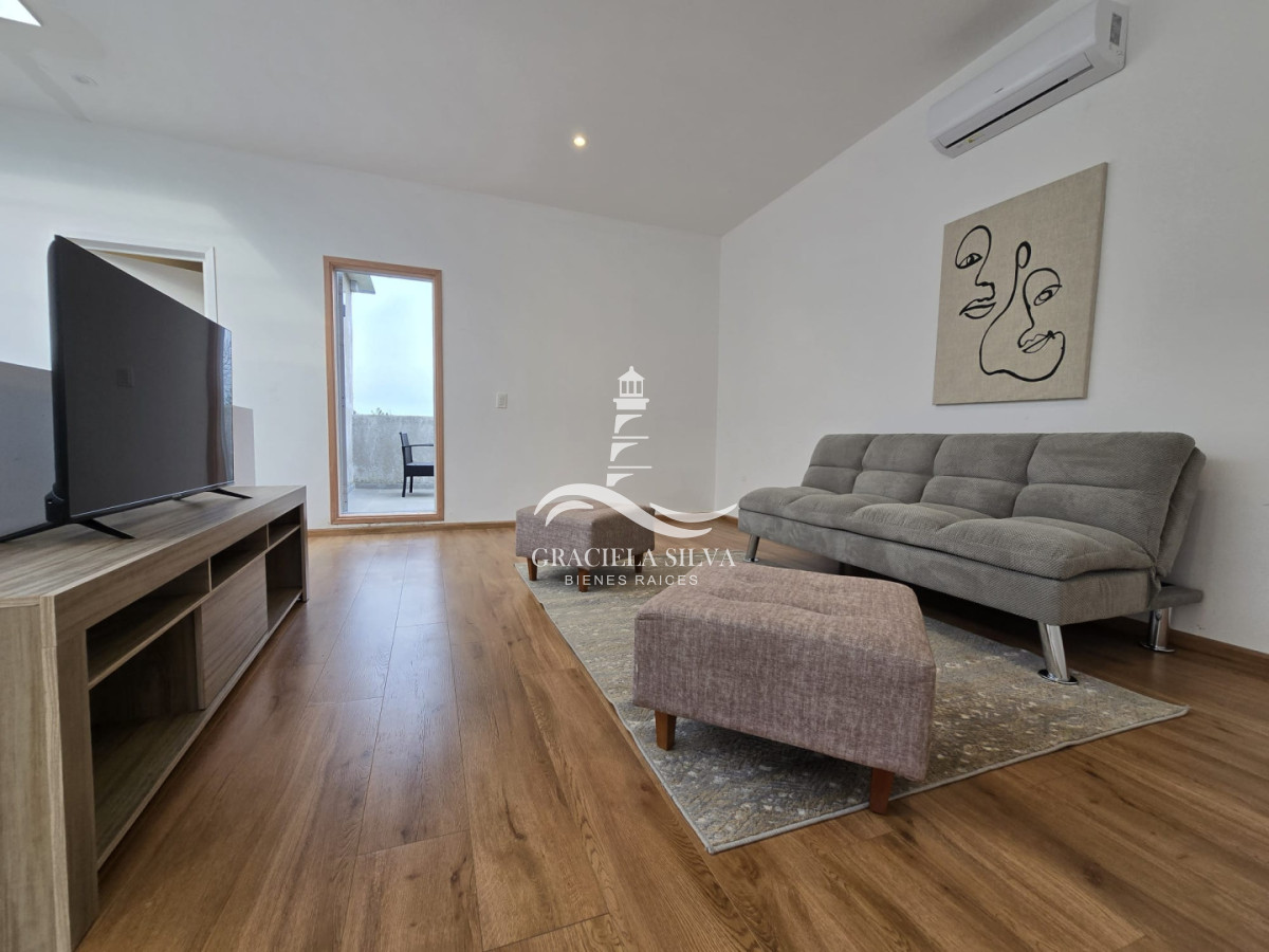 Casa ID.455/Casa-moderna-a-metros-del-mar-en-Balneario-Buenos-Aires--Límite-Punta-Piedras - Casa moderna a metros del mar en Balneario Buenos Aires - Límite Punta Piedras