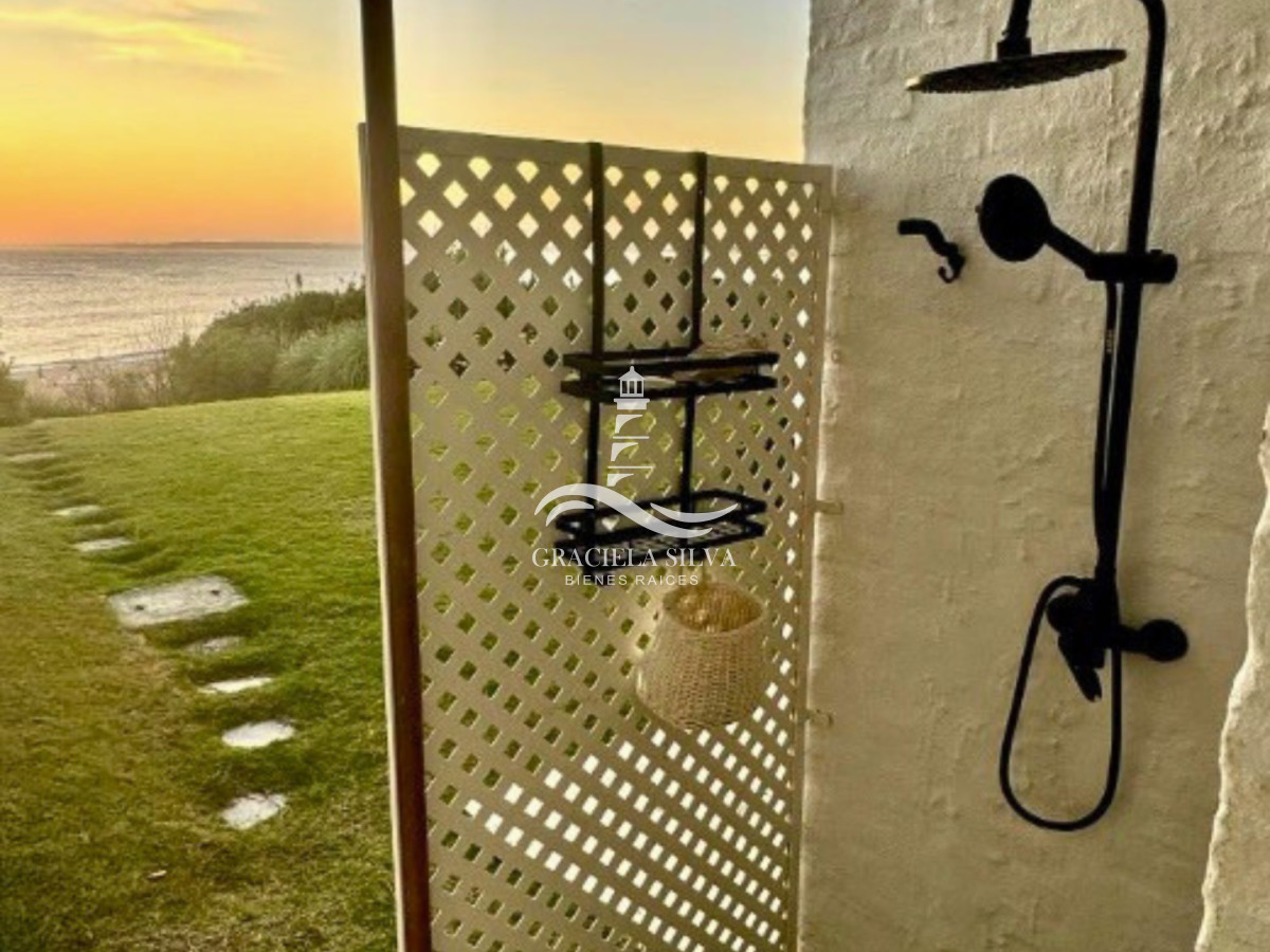 Casa ID.396 - Impresionante casa frente al mar en José Ignacio