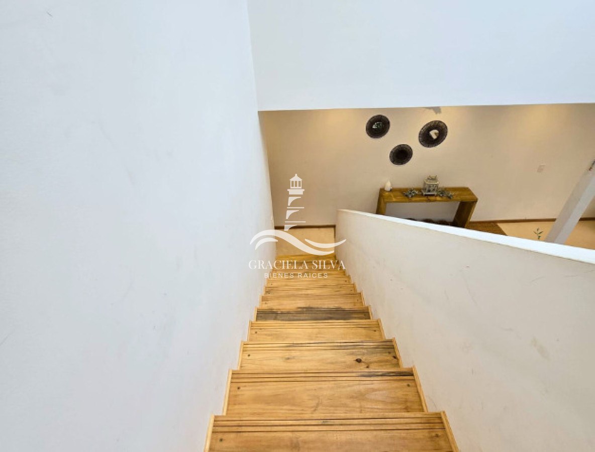 Casa ID.455/Casa-moderna-a-metros-del-mar-en-Balneario-Buenos-Aires--Límite-Punta-Piedras - Casa moderna a metros del mar en Balneario Buenos Aires - Límite Punta Piedras