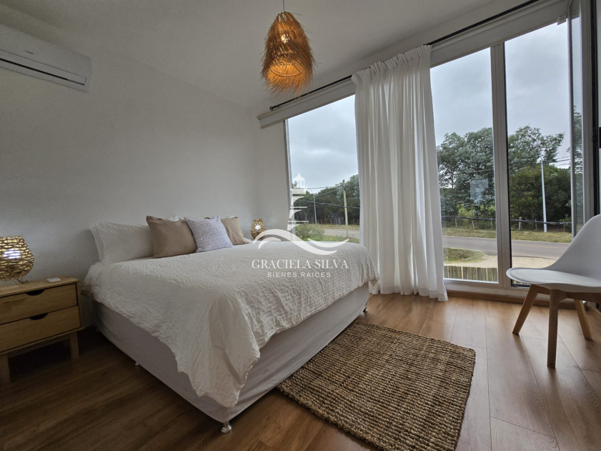 Casa ID.455/Casa-moderna-a-metros-del-mar-en-Balneario-Buenos-Aires--Límite-Punta-Piedras - Casa moderna a metros del mar en Balneario Buenos Aires - Límite Punta Piedras