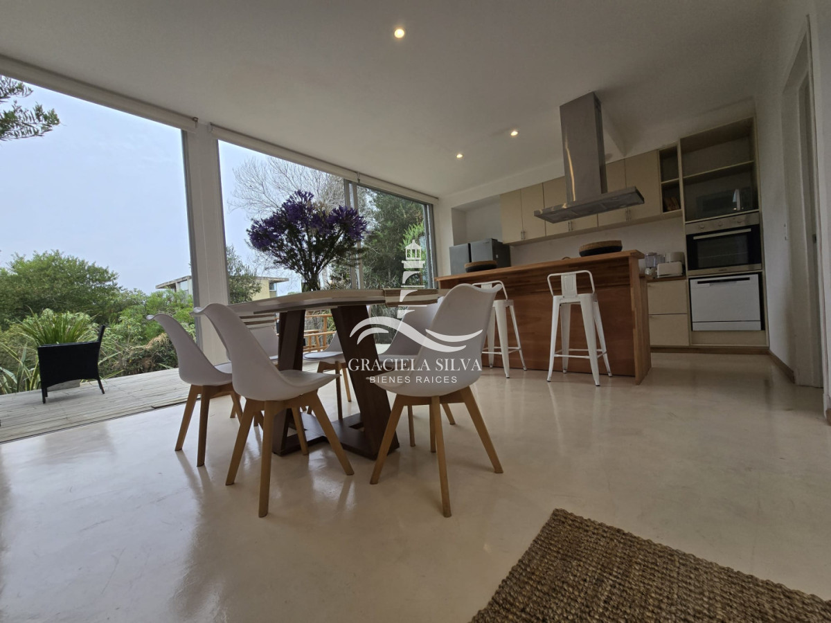 Casa ID.455/Casa-moderna-a-metros-del-mar-en-Balneario-Buenos-Aires--Límite-Punta-Piedras - Casa moderna a metros del mar en Balneario Buenos Aires - Límite Punta Piedras