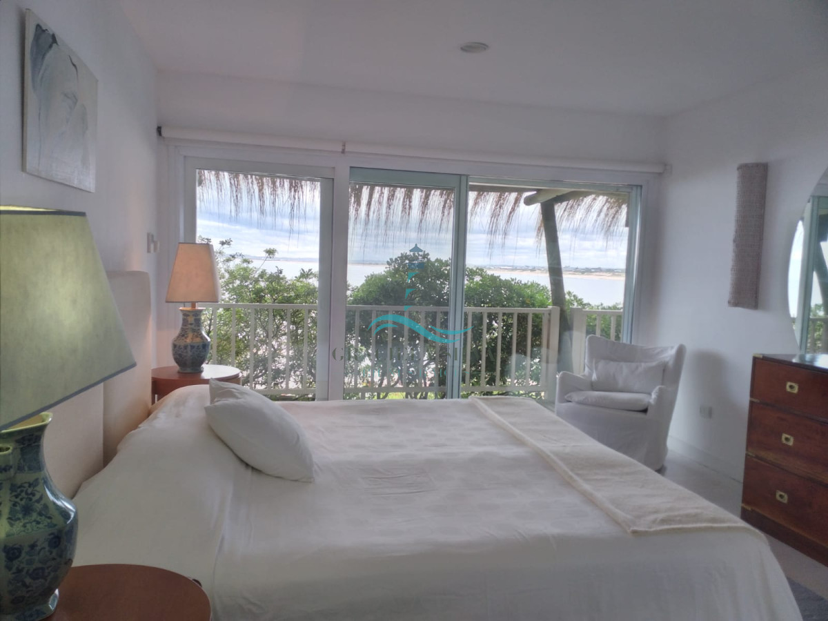 Casa ID.400 - Exclusiva casa en primera línea al mar - vistas únicas en José Ignacio