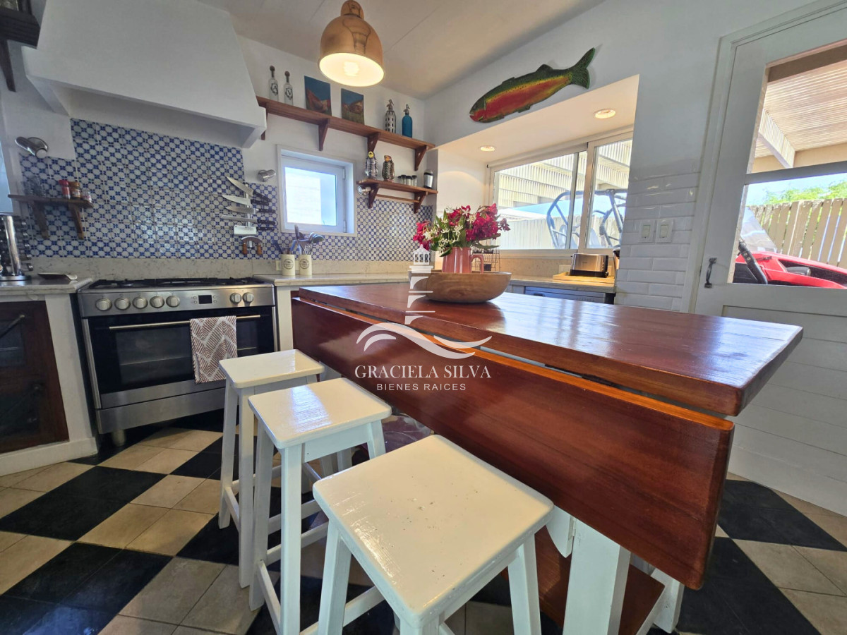 Casa ID.400 - Exclusiva casa en primera línea al mar - vistas únicas en José Ignacio