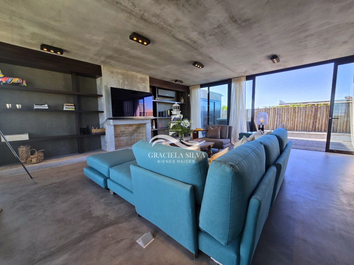 Casa ID.449/Exclusiva-y-moderna-casa-en-La-Juanita - Exclusiva y moderna casa en La Juanita