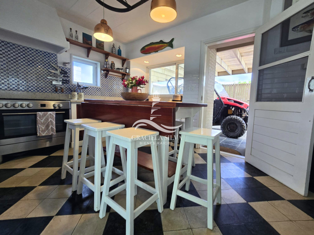 Casa ID.400 - Exclusiva casa en primera línea al mar - vistas únicas en José Ignacio