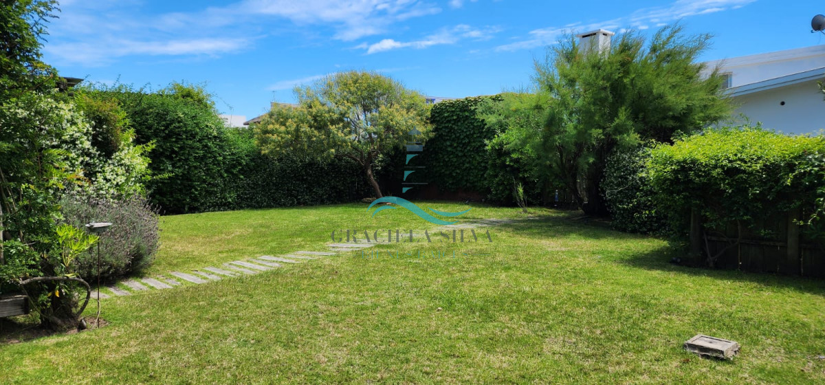 Casa ID.394 - Casa funcional y luminosa con amplio patio -José Ignacio