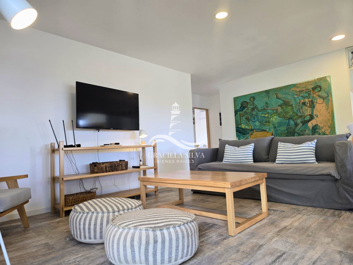 Casa ID.459/Casa-en-alquiler--a-pasos-del-mar - Casa en alquiler - a pasos del mar