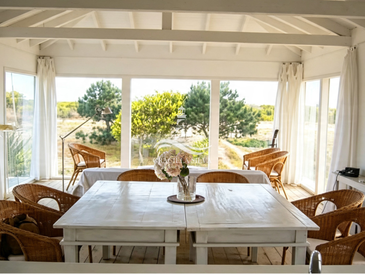 Casa ID.467/Casa-con-piscina-infinita-a-pasos-de-José-Ignacio - Casa con piscina infinita a pasos de José Ignacio