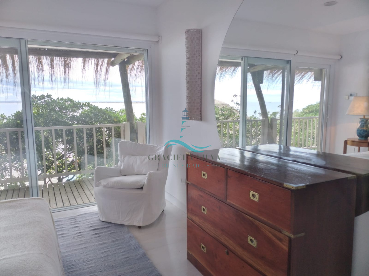 Casa ID.400 - Exclusiva casa en primera línea al mar - vistas únicas en José Ignacio