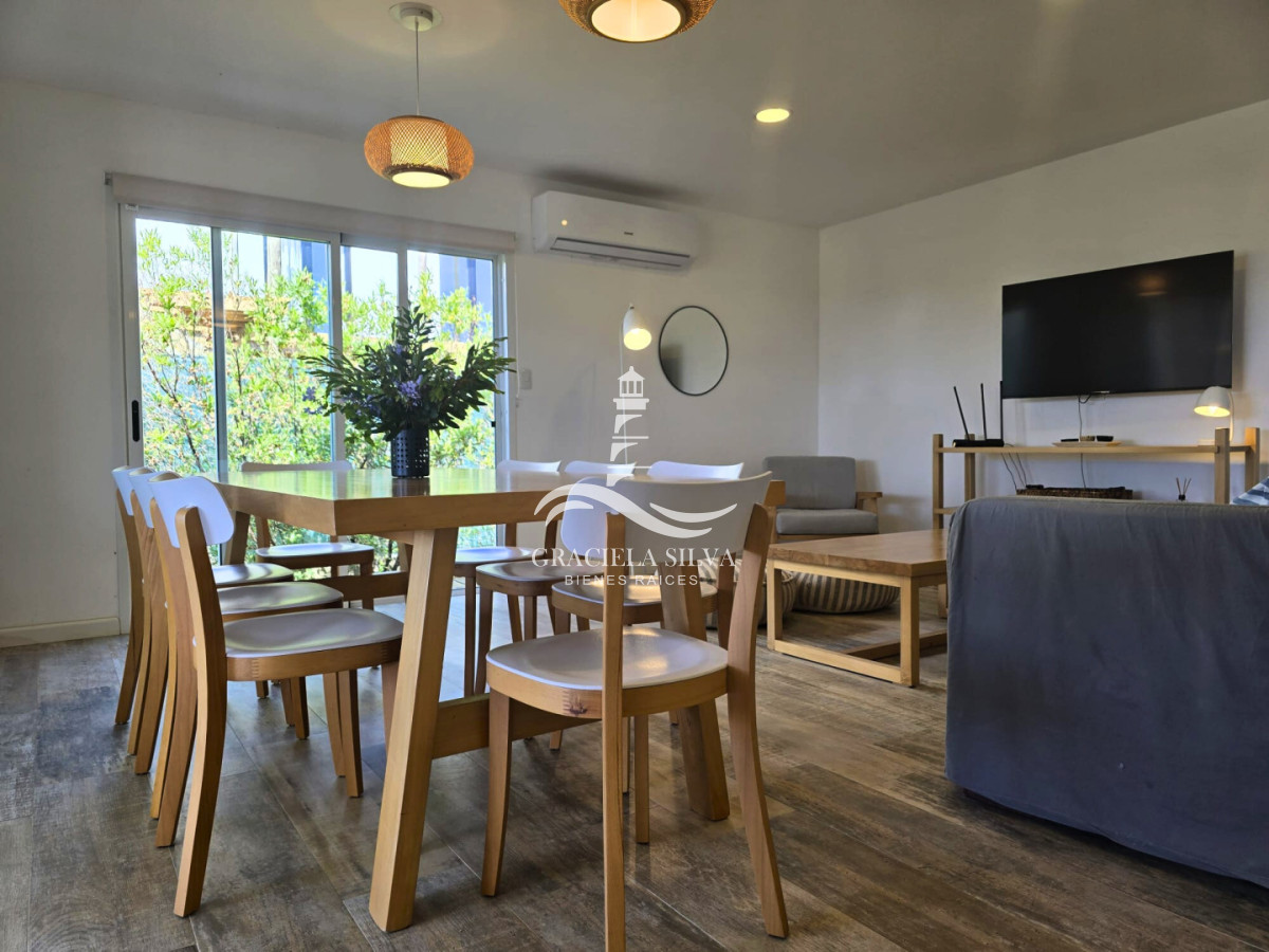 Casa ID.459/Casa-en-alquiler--a-pasos-del-mar - Casa en alquiler - a pasos del mar