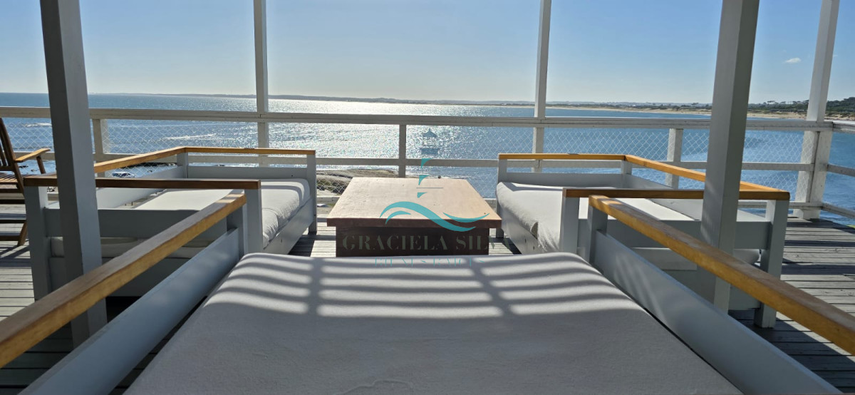 Casa ID.415 - Espectacular casa primera línea de mar en José Ignacio