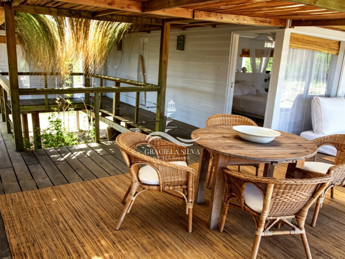 Casa ID.467/Casa-con-piscina-infinita-a-pasos-de-José-Ignacio - Casa con piscina infinita a pasos de José Ignacio