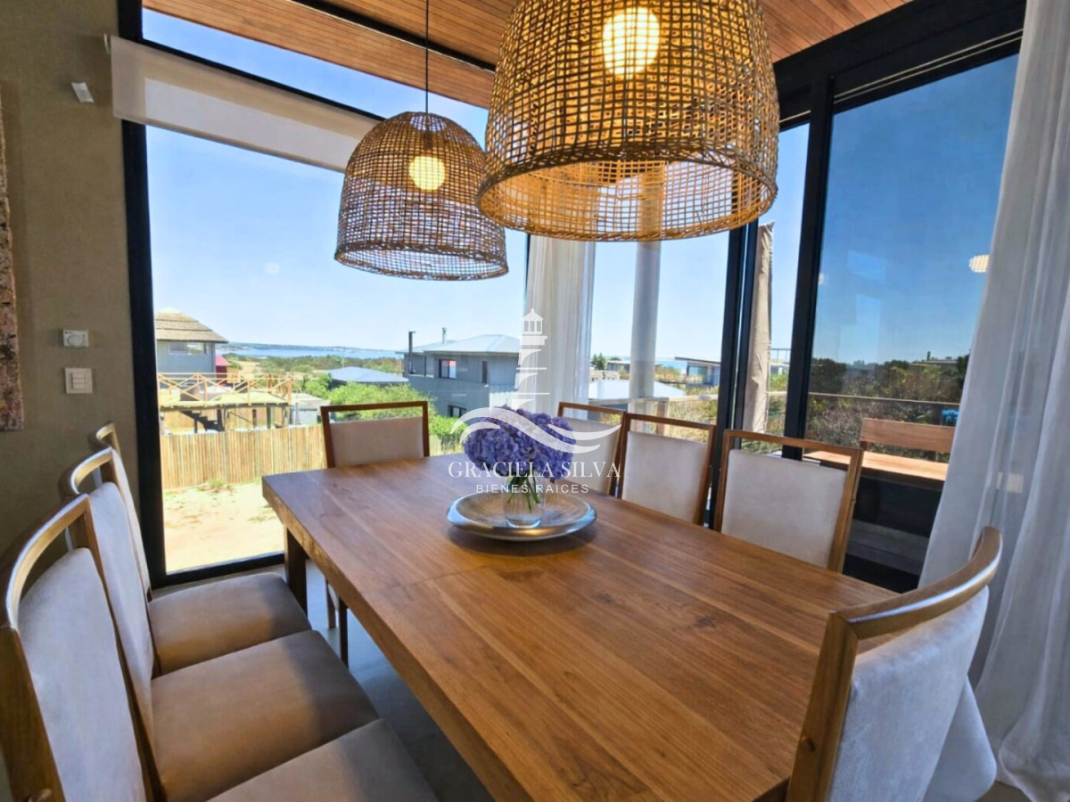 Casa ID.458/Casa-Moderna-con-Vista-Abierta-al-Mar-La-Juanita - Casa Moderna con Vista Abierta al Mar -La Juanita