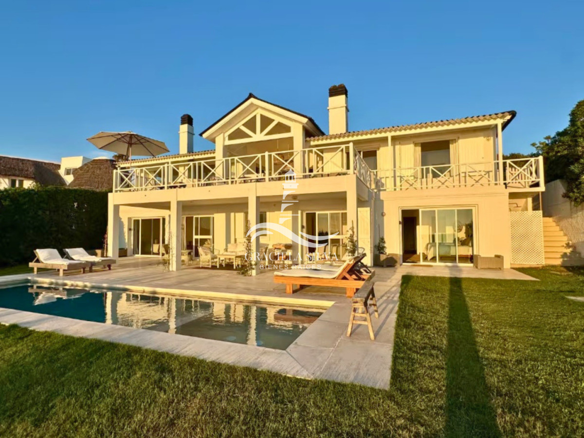 Casa ID.396 - Impresionante casa frente al mar en José Ignacio