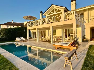 Impresionante casa frente al mar en JosÃ© Ignacio