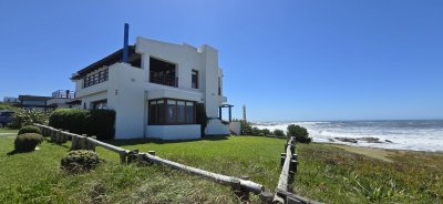 Espectacular casa primera linea mar