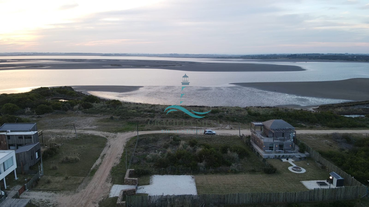 Terreno ID.448/2-Espectaculares-lote-contiguos-frente-laguna-Santa-Mónica - 2 Espectaculares lote contiguos frente laguna -Santa Mónica