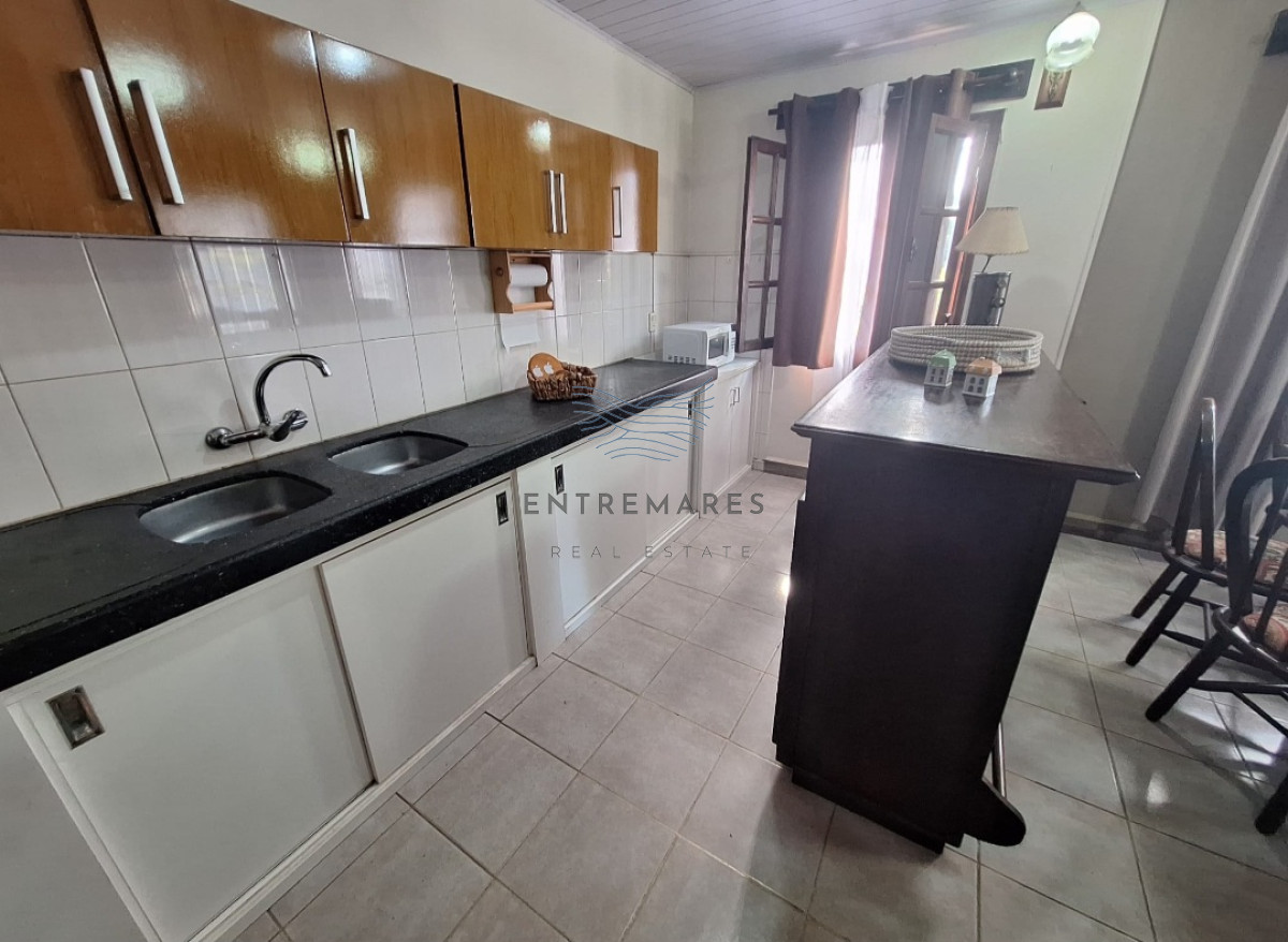 Casa ID.190 - Casa en venta y alquiler temporal en Pinares, Punta del Este