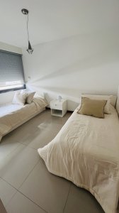 Apartamento en Punta del Este, frente al mar, Brava, alquiler temporal - PRE904A