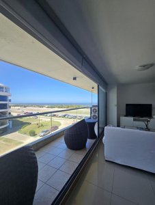 Apartamento en Punta del Este, frente al mar, Brava, alquiler temporal - PRE904A