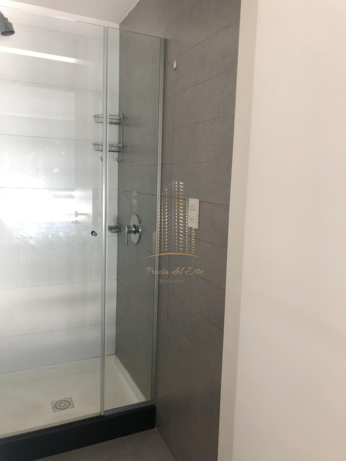 Apartamento ID.604 - Apartamento en alquiler anual, invernal y venta en Punta del Este 