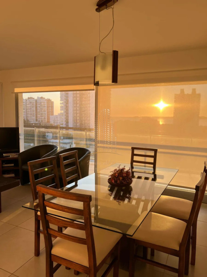 Apartamento ID.1081 - Apartamento en alquiler temporal en Punta del Este con parrillero propio