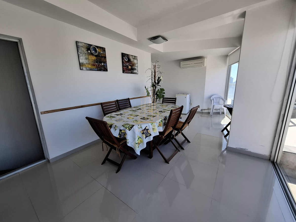 Apartamento ID.574 - Apartamento en Punta del Este con parrillero propio, pent house