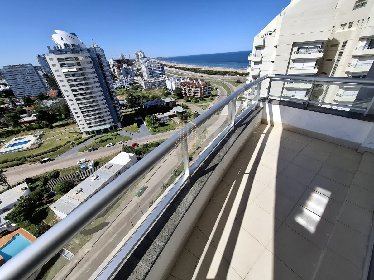 Apartamento ID.574 - Apartamento en Punta del Este con parrillero propio, pent house