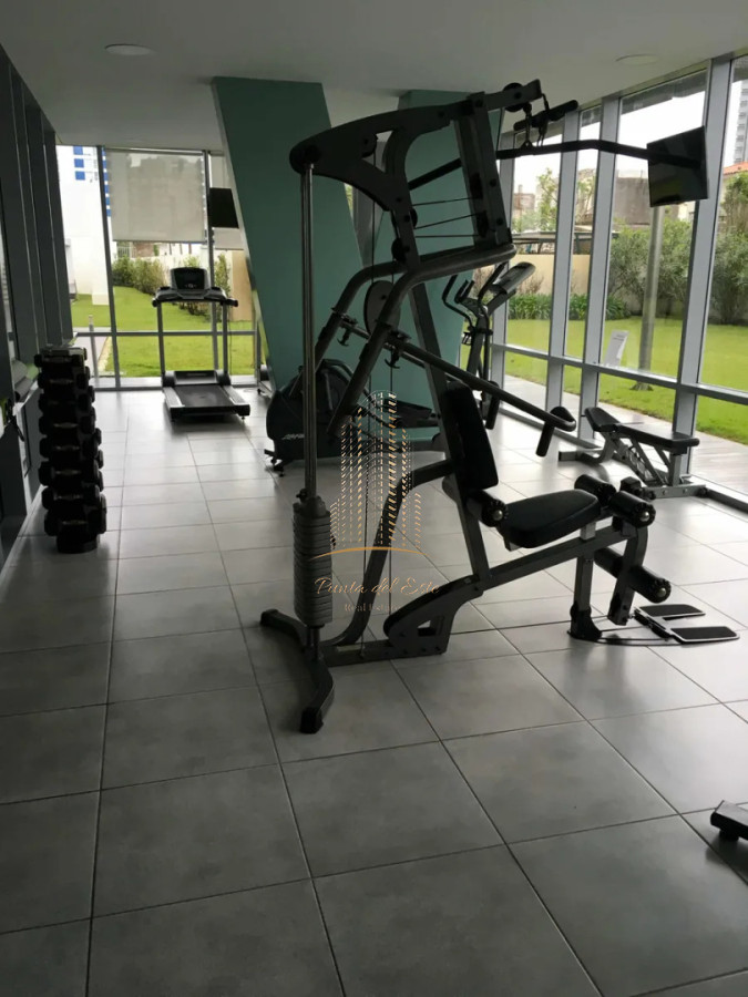 Apartamento ID.1081 - Apartamento en alquiler temporal en Punta del Este con parrillero propio