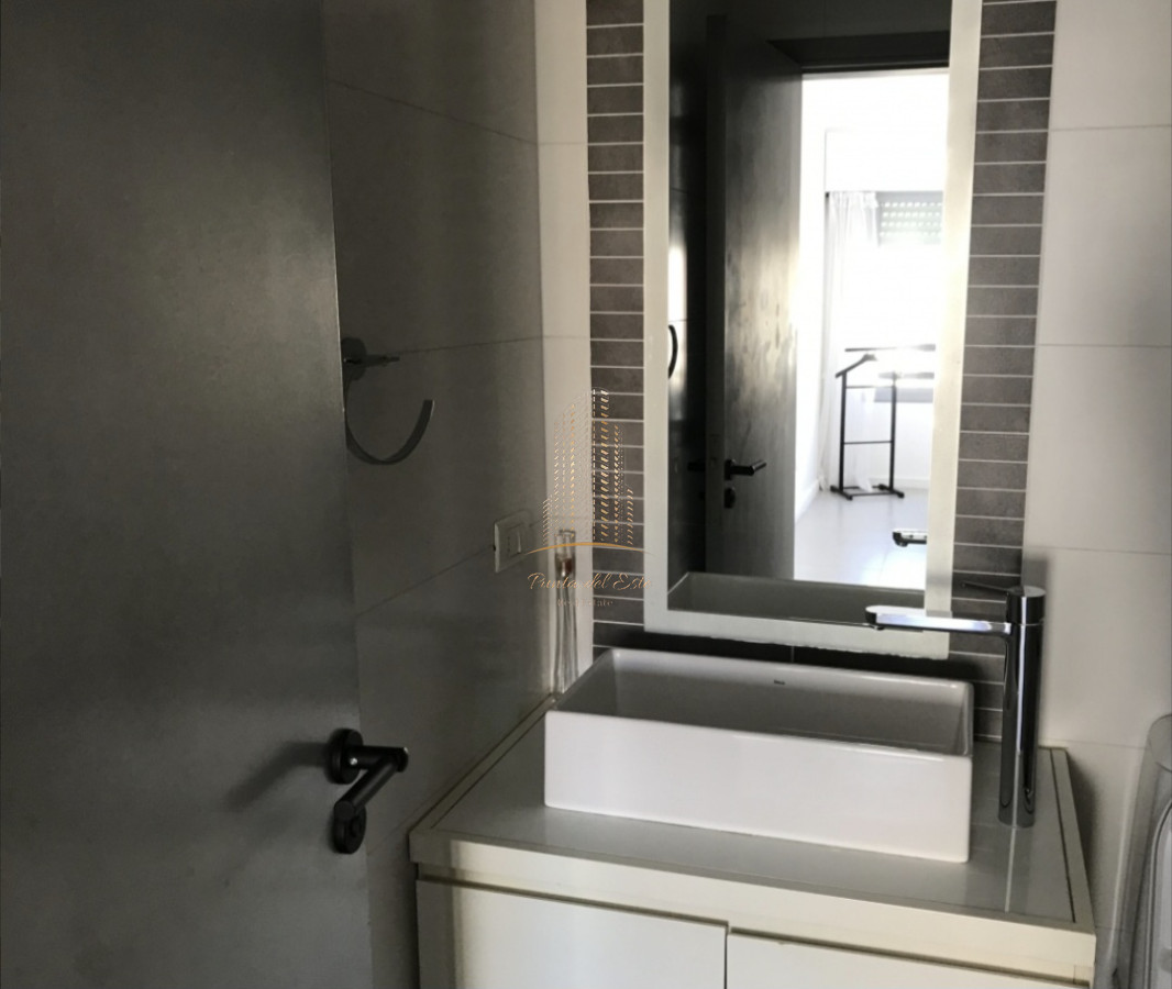 Apartamento ID.491 - Apartamento en alquiler temporal en Punta del Este con parrillero propio