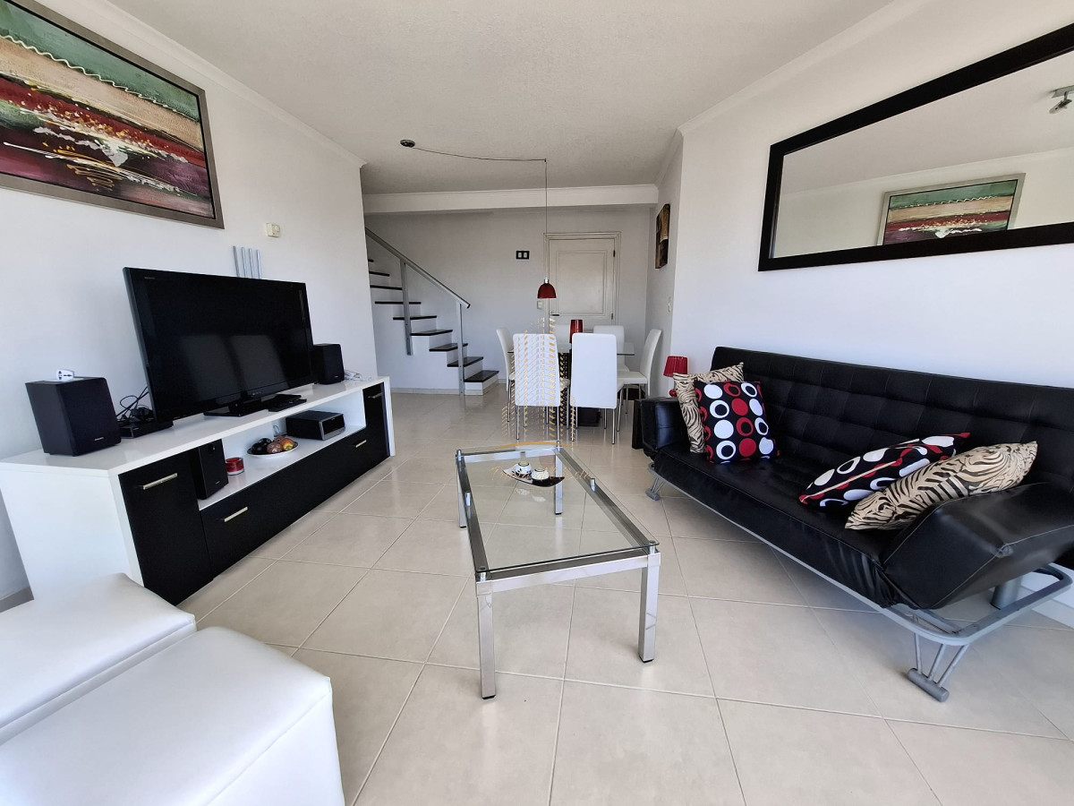 Apartamento ID.574 - Apartamento en Punta del Este con parrillero propio, pent house