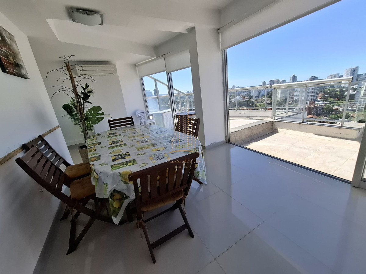Apartamento ID.574 - Apartamento en Punta del Este con parrillero propio, pent house