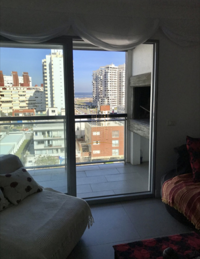 Apartamento ID.491 - Apartamento en alquiler temporal en Punta del Este con parrillero propio